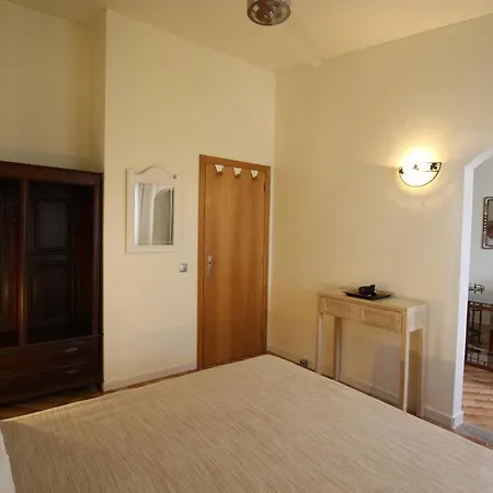 ゲストハウス Angela *