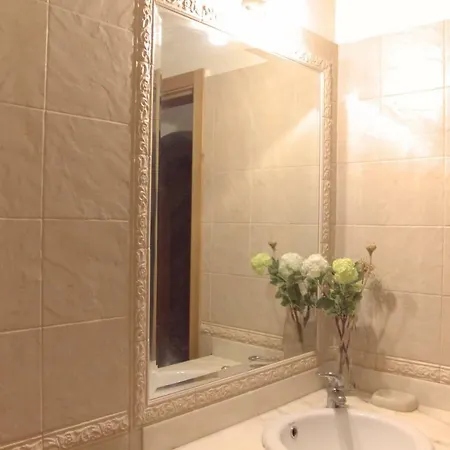 ゲストハウス Angela *